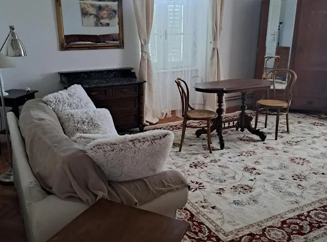 Vintage Magnolia 3* 풀라